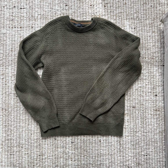 Bugatchi crewneckolive green